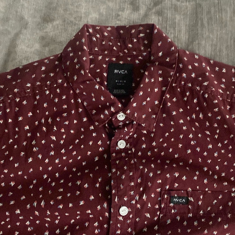 Men’s casual short sleeve button down